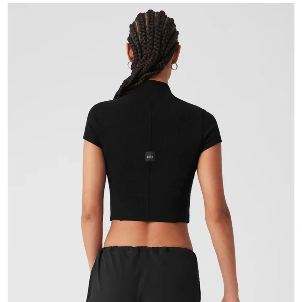 Alo Yoga Wellness Rib Mock Neck Polished Short Sleeve! NWT!